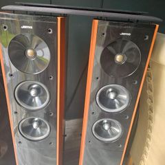 Jamo S606 speakers