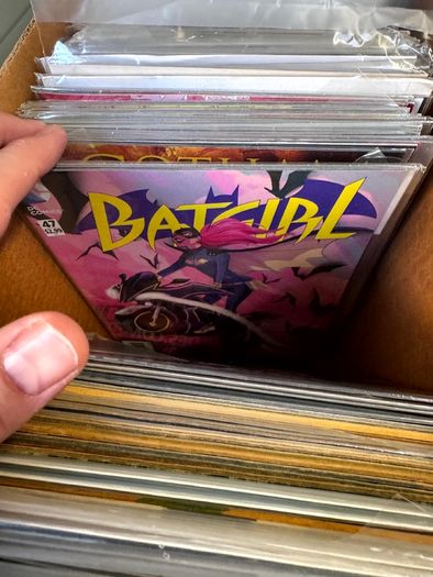 DC Long Comic Box w 250 comics for Sale