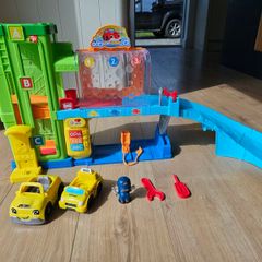 Little people car wash