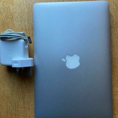 Apple MacBook Air 11"