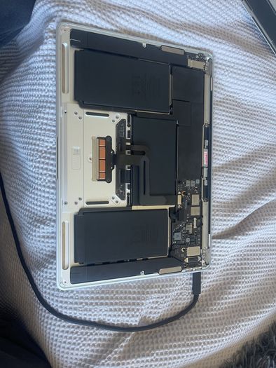 MacBook Air M1 2020-512gb-A2337