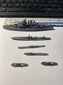 Vintage Lead model ships lot 1