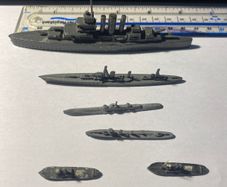 Vintage Lead model ships lot 1