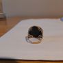 9ct hallmarked gold ring Image 9