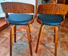 Bar stools in perfect condition