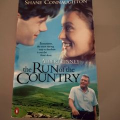 The Run of the Country by Albert Finney Paperback