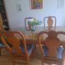 dining room table and chairs Image 3