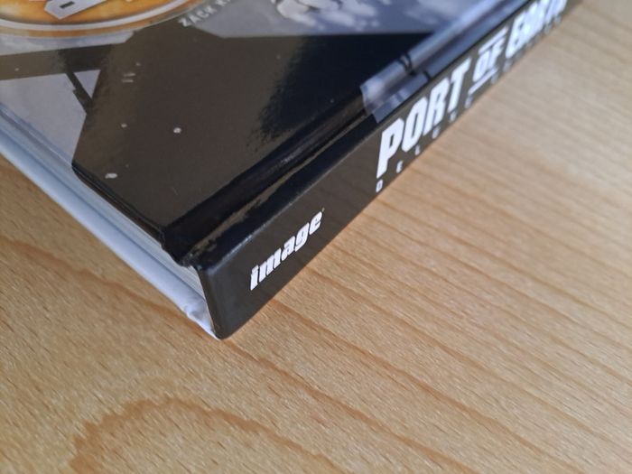 Port of Earth Deluxe Edition