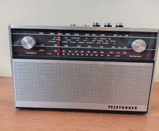 Vintage Radio. German Telefunken Banjo Automatic 3o1