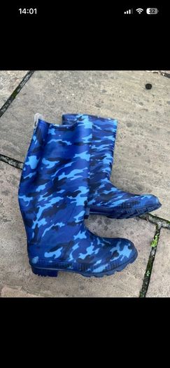 wellie boots