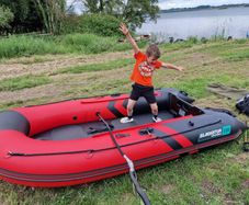 inflatable boat gladiator 330