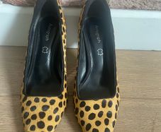 Ladies leopard print shoes size 5.5 Autograph brand