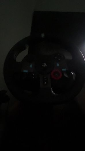 Selling 2 ps4 2 xbox 1's and a wheel set