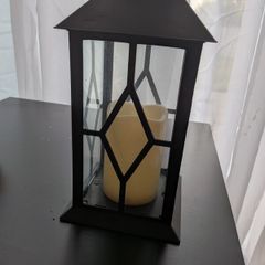 Lantern with battery candle
