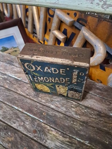 Vintage Lemonade Tin
