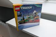 LEGO 40700 Christmas train set.