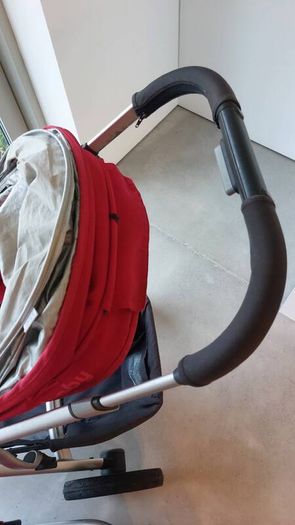 Uppababy Vista Travel System in Red