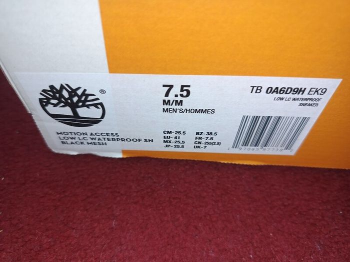Brand new Timberland Performance 41 EU 7.5 UK