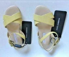 DOLCE & GABBANA Girls Beige Patent Leather Sandals EU 28 UK 10