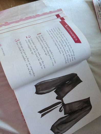 GOKWAN How to Dress