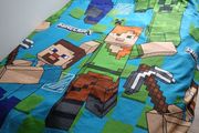 Reversable Minecraft single bed cover set.