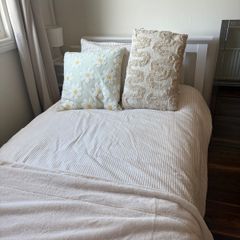 Wooden bed & mattress