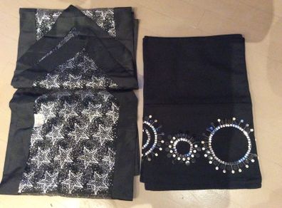 8 Place Mats & Matching Runners