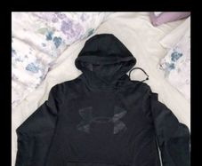 Black under armour hoodie