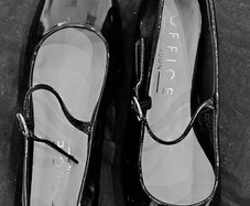 Flat Shoes with strap
