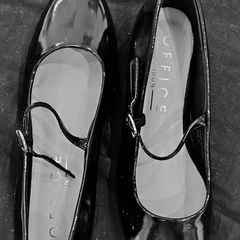 Flat Shoes with strap