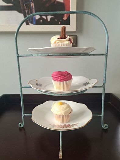 Cake Stand with 3 Vintage Plates
