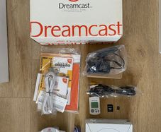 Sega Dreamcast White Boxed modded 32GB sd card, 1 controller and VMU, retro console Neo Geo, Nintendo Nes / Snes, Sega Genesis. Free Region