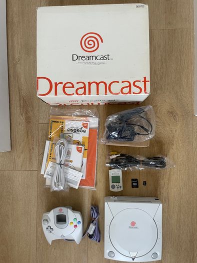 Sega Dreamcast White Boxed modded 32GB sd card, 1 controller and VMU, retro console Neo Geo, Nintendo Nes / Snes, Sega Genesis. Free Region