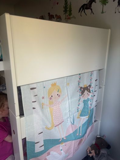 Bunkbed curtains