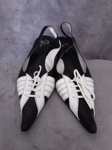 Winkle Picker 70's Style Retro Sling Back Low Heel Shoes .. Size: 4 UK ..  37 EU .. Final Reduction