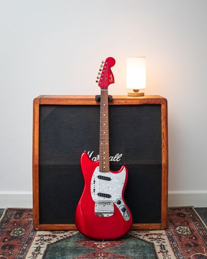 Fender Mustang MG69/MH 2012 - Candy Apple Red