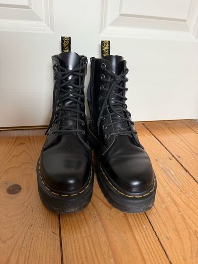 Dr. Martens Jadon Platform Leather Boots EU 37 / UK 4