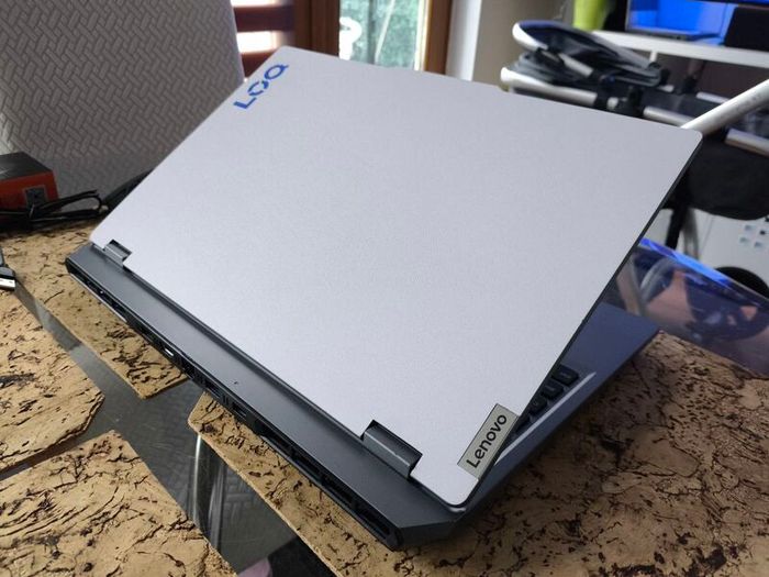 Gaming Laptop Lenovo Loq i5 12450HX 8/12 RTX3050 6gb 95w 16gb Ddr5 512GB Nvme 144hz Win11 Rgb