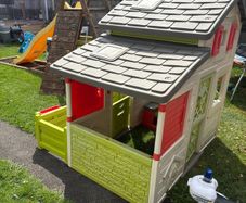 toy playhouse