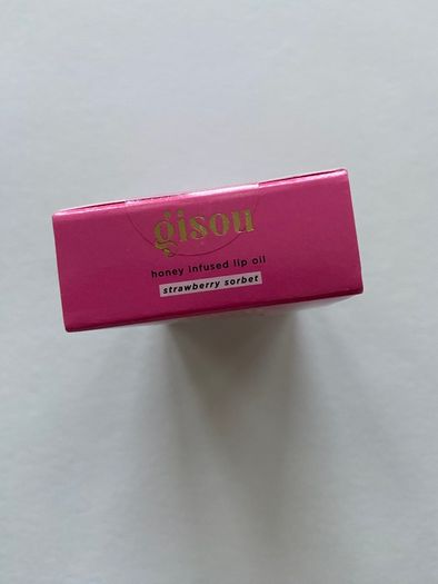 Gisou honey infused lip oil in strawberry sorbet 8 ml