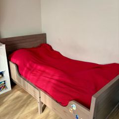 Ikea Sundvik extendable bed
