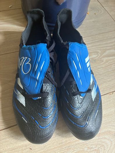 Predator men's boots Bellingham 9.5uk