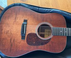Eastman E1 classic finish solid wood accoustic
