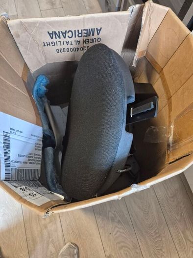 Swivel office chair