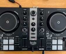 Hercules DJControl Inpulse 200 MK2