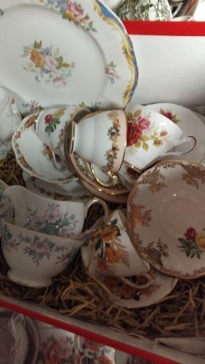 21piece miss match china tea set