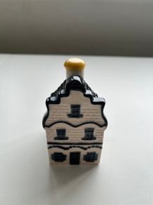 KLM Delft miniature house 1