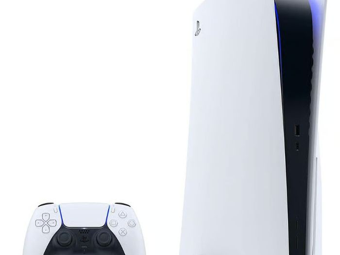Playstation 5 - FW 13.42 - 2 controllers - Like new