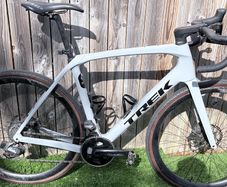Trek Domane SL7 Gen 4 (2022)  SRAM Force AXS