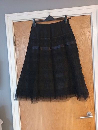 Villa Clothes  Skirt. S - L 14.